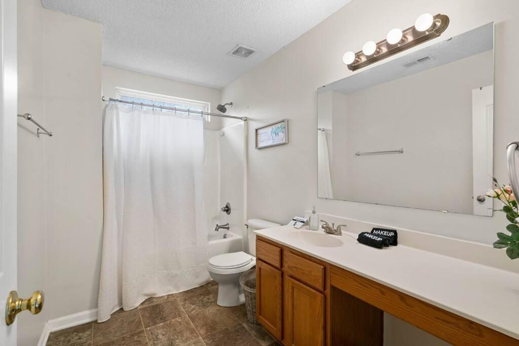 Cozy 4B 2 5B University Home King Beds Jacuzzi Charlotte Extérieur photo